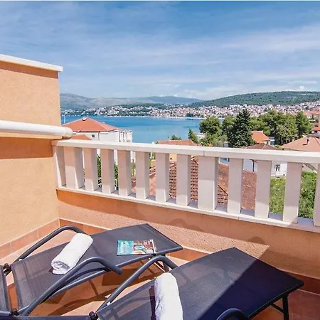 Penthouse Dea Bye The Sea Apartman